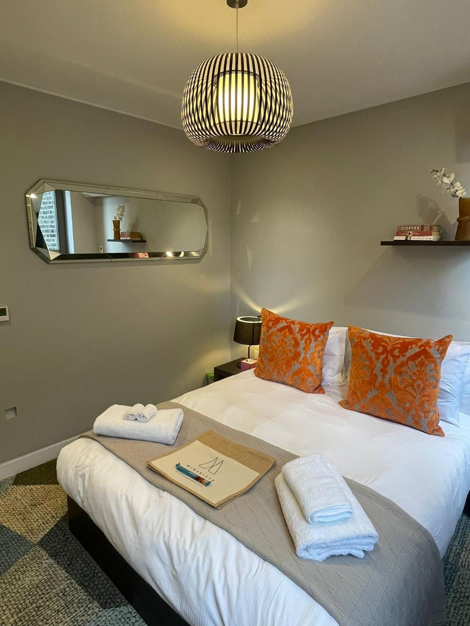 Mirabilis Apartments - Bayham Street Londen Buitenkant foto